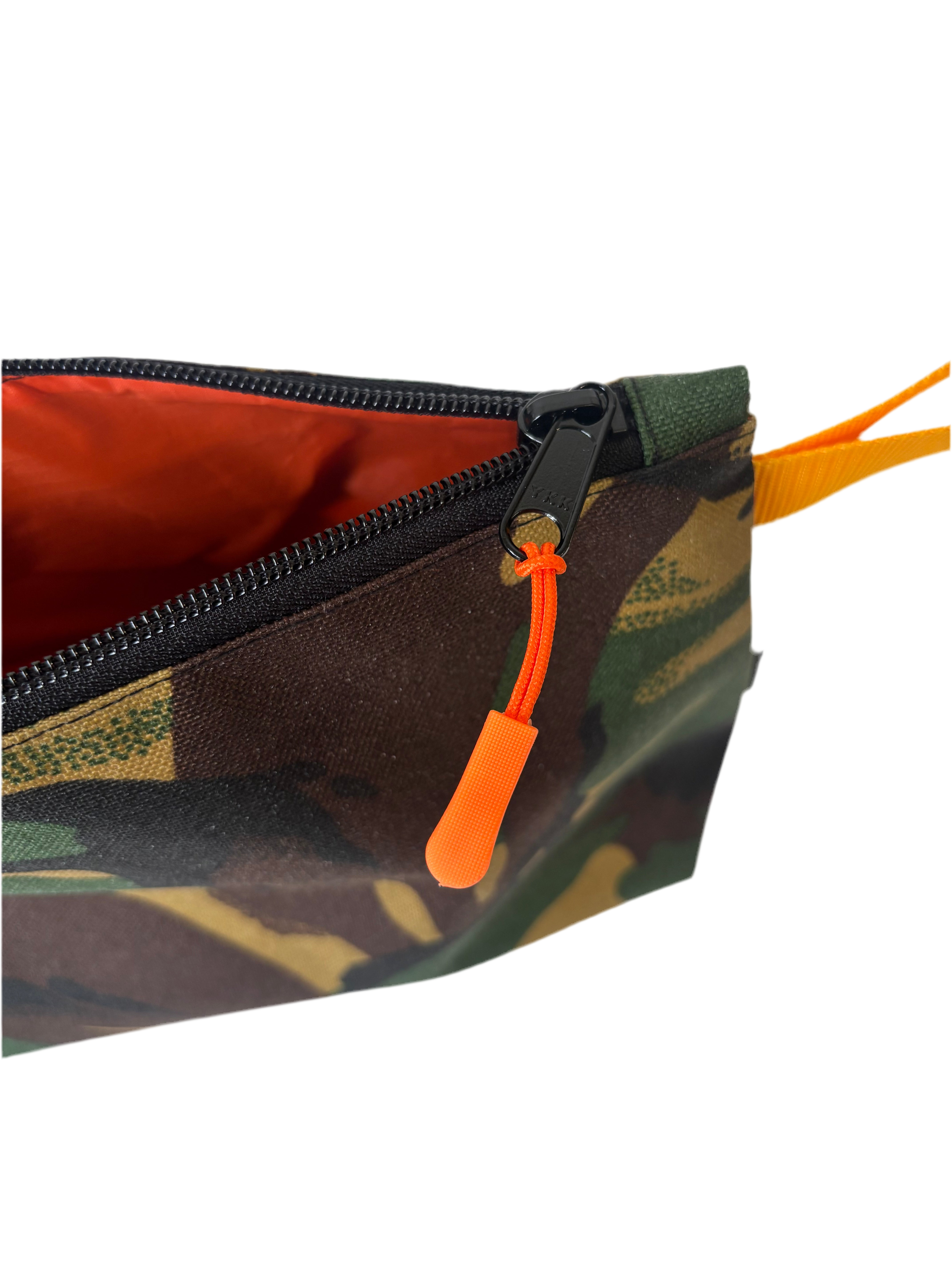 Dalton wash bag — woodland camo