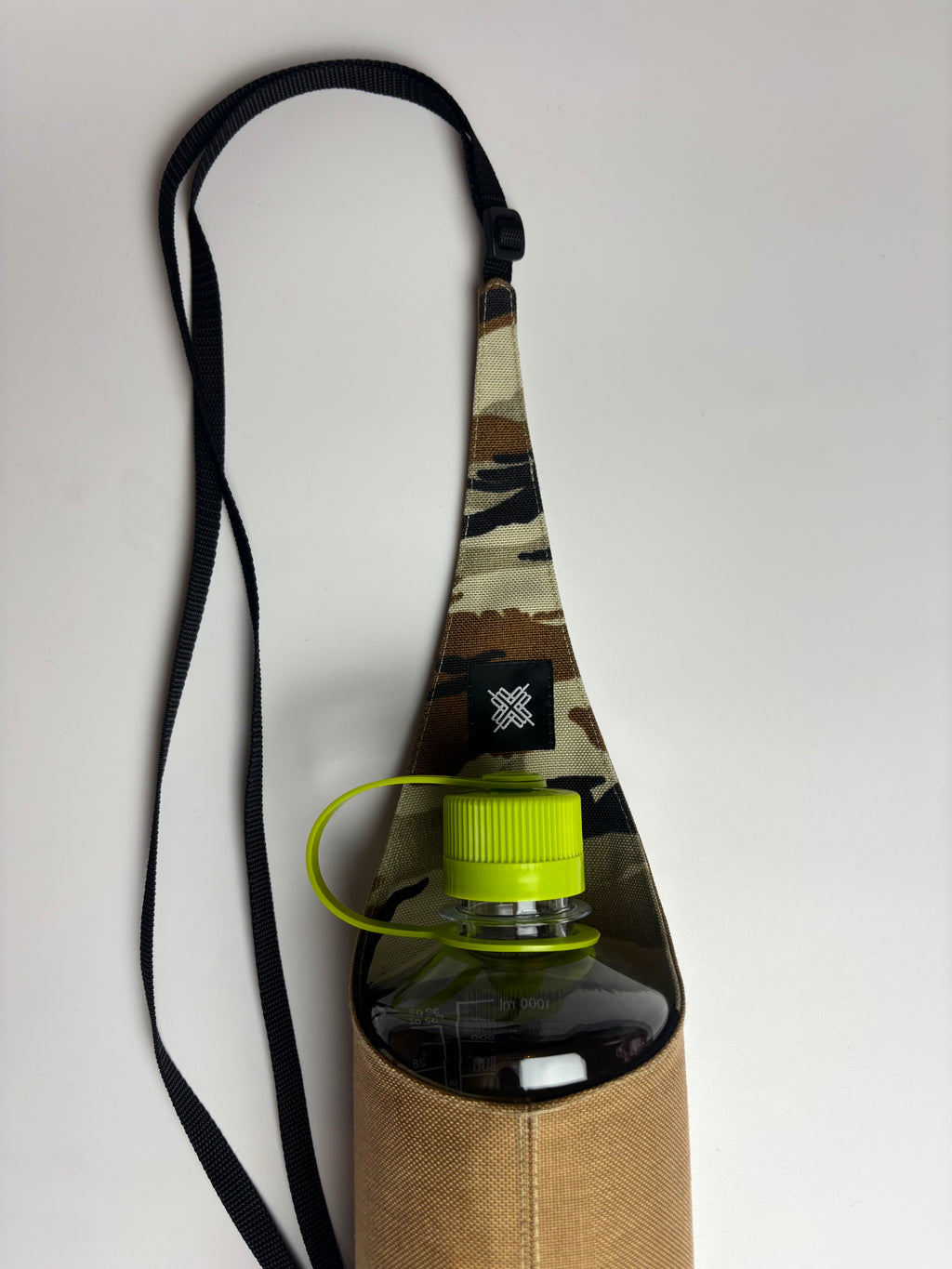 Marlon bottle sling — sand & Abu Dhabi camo