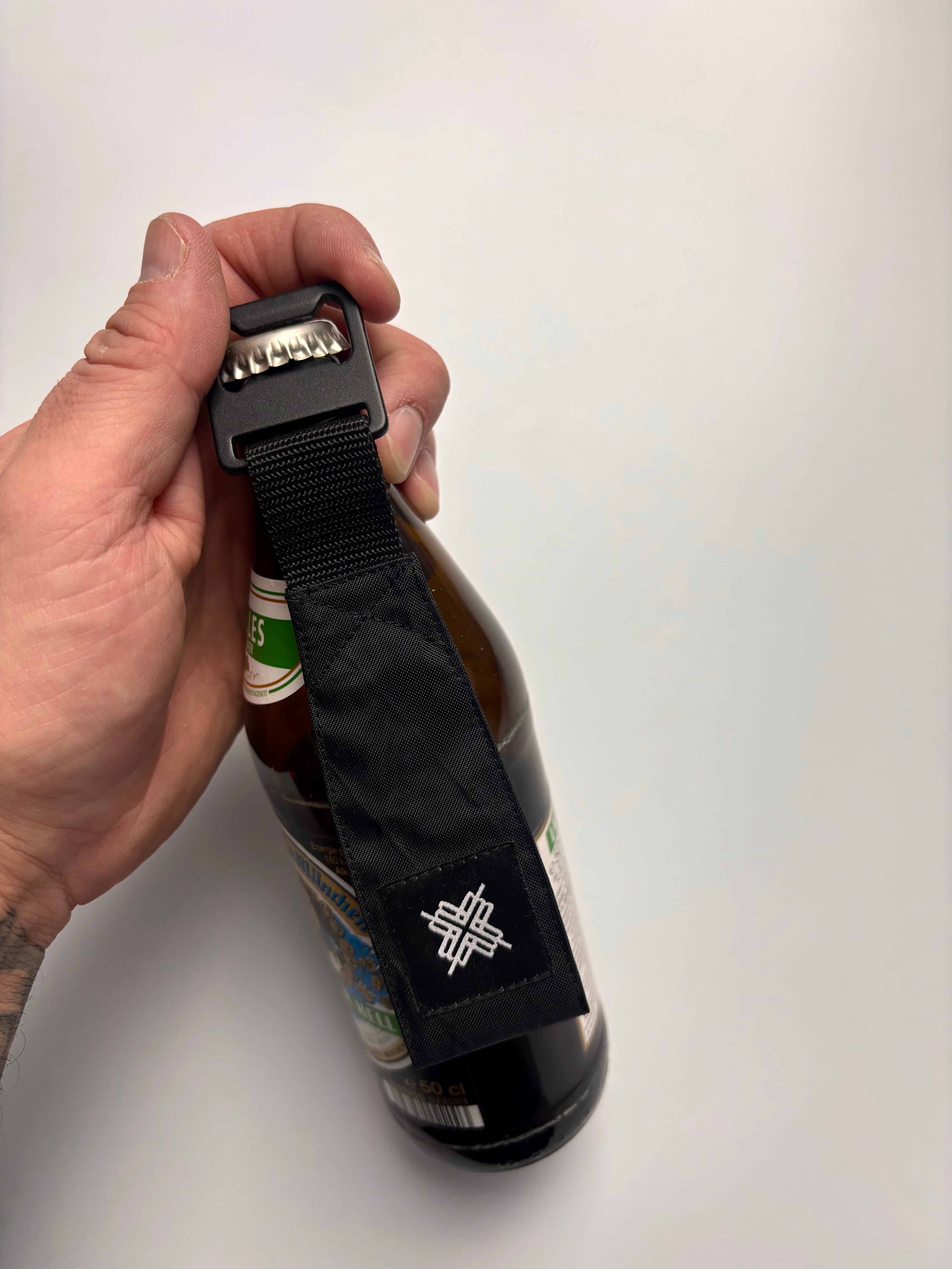 Hopper bottle opener - black x-pac®