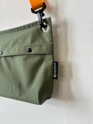 Kubrick crossbody — khaki green