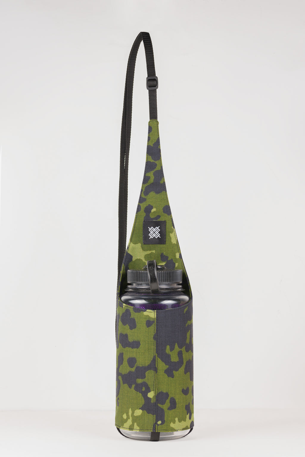 Marlon Bottle Sling — Danish camo