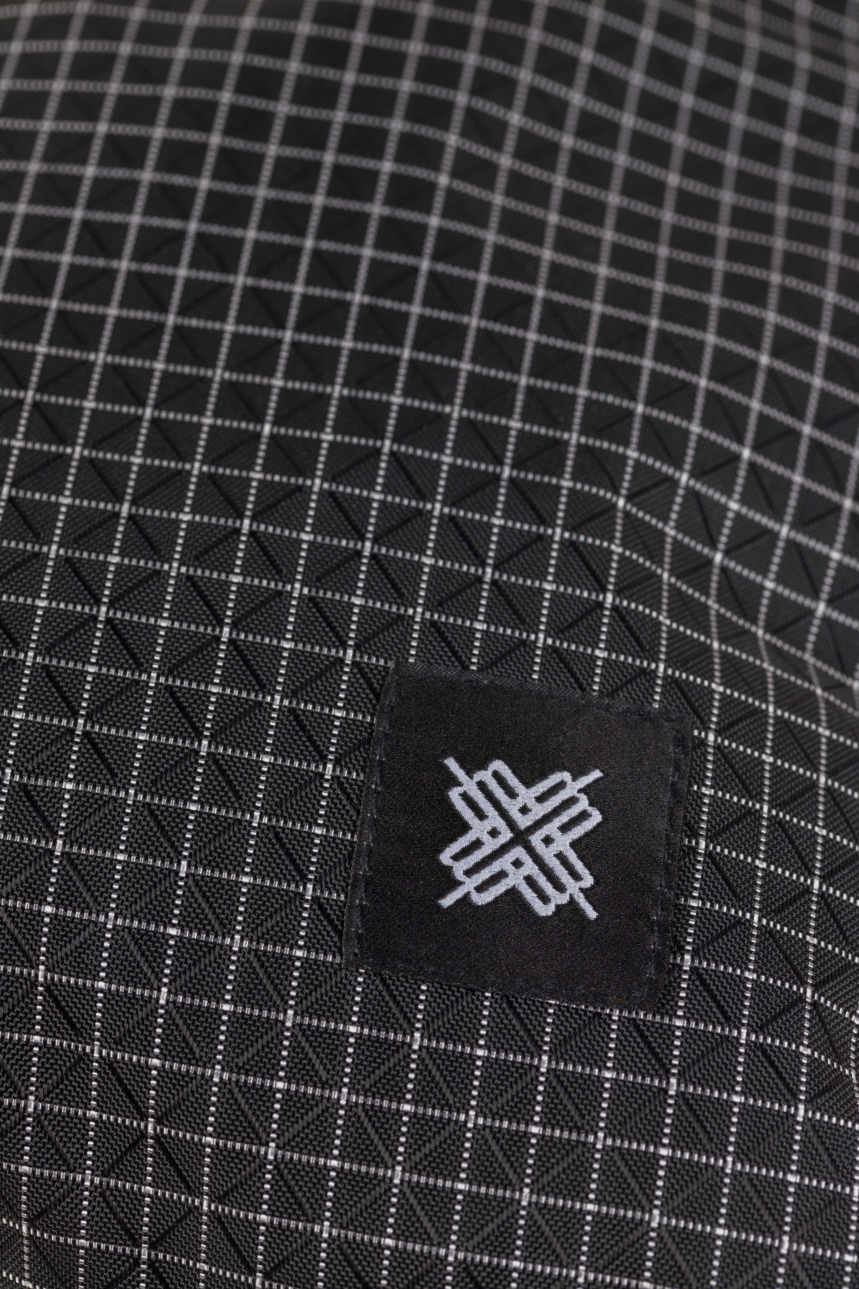 Ennio roll pouch — black grid