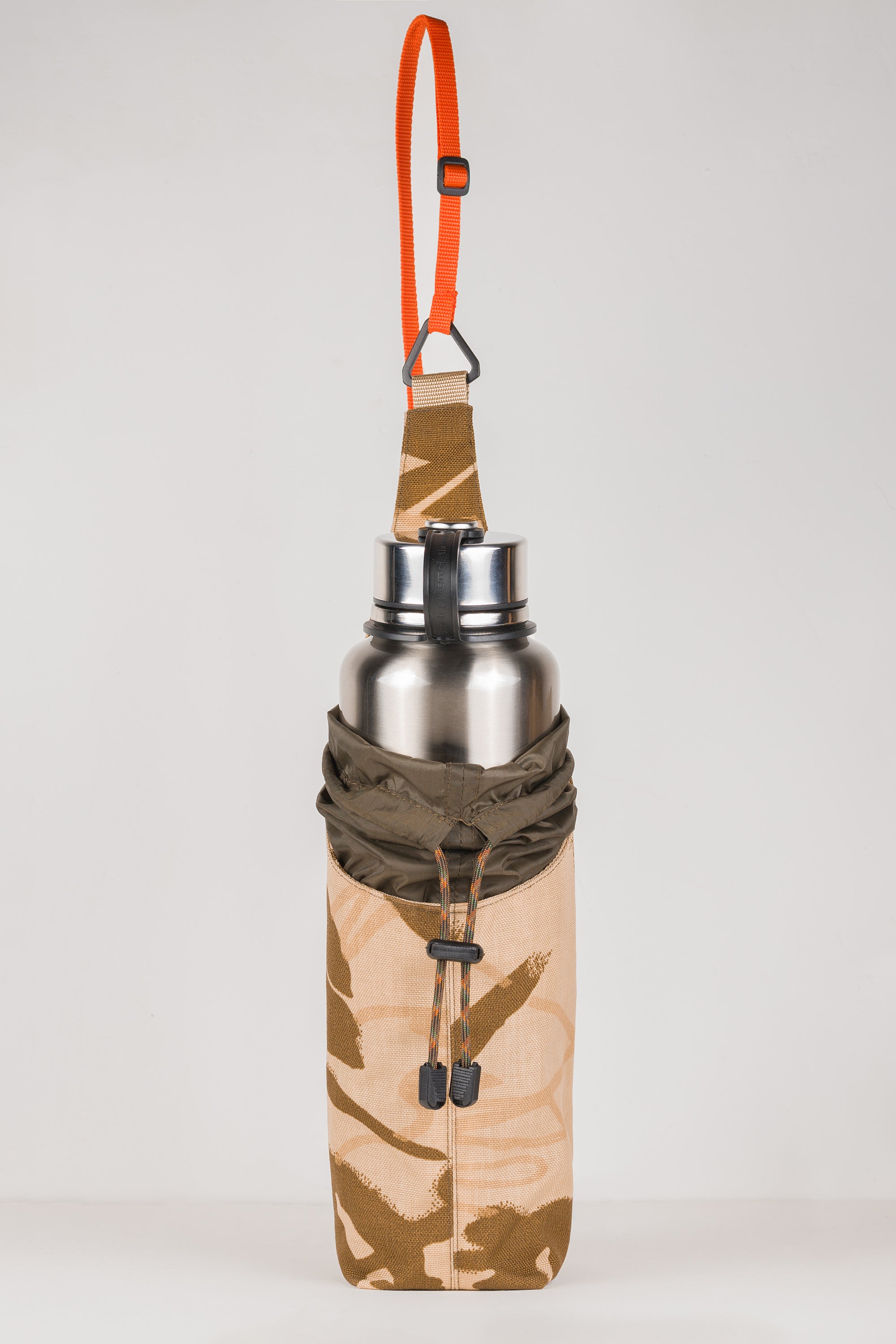 Lucio bottle sling — Bahrain camo