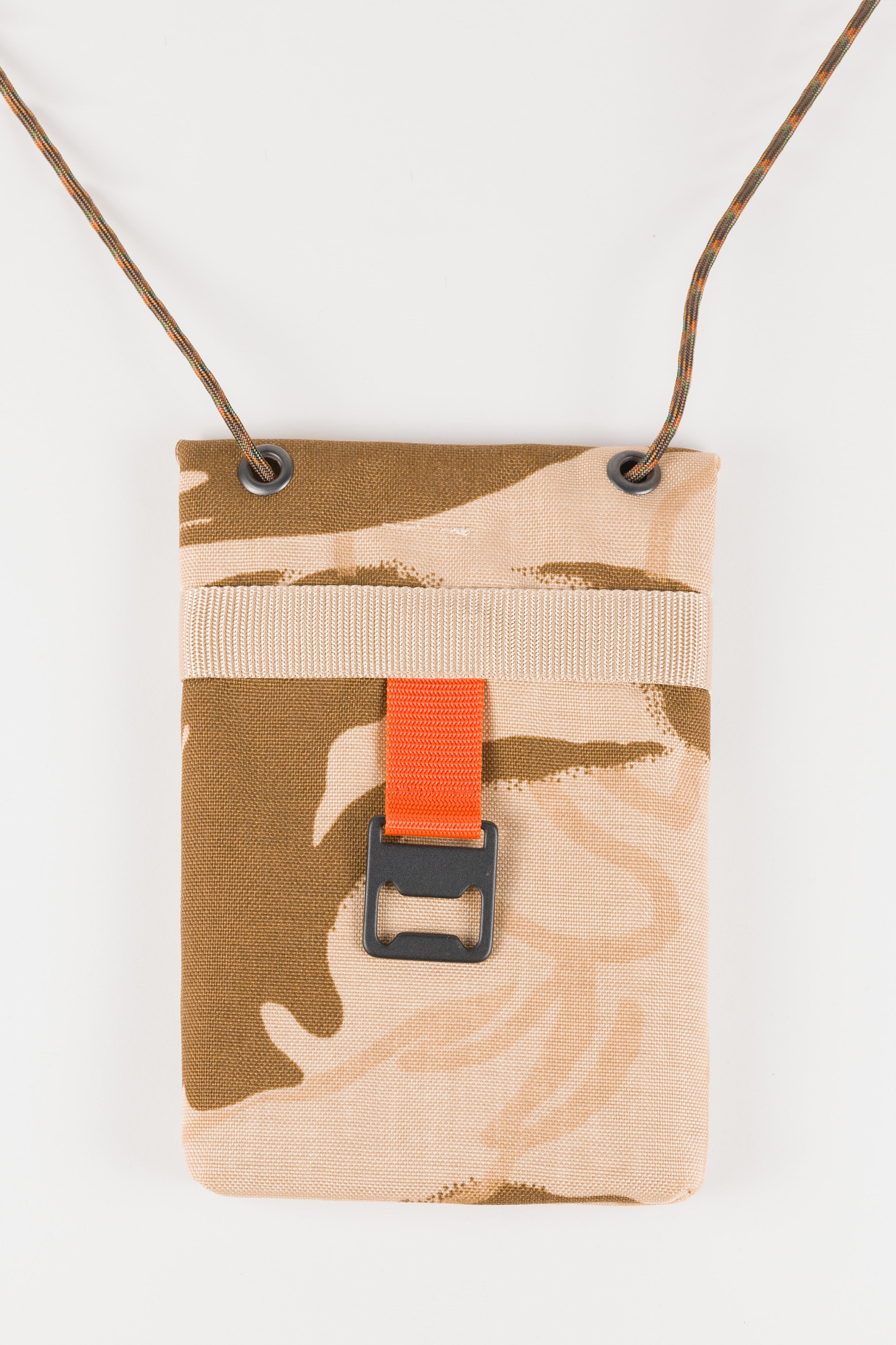 Franco crossbody pouch — Bahrain camo